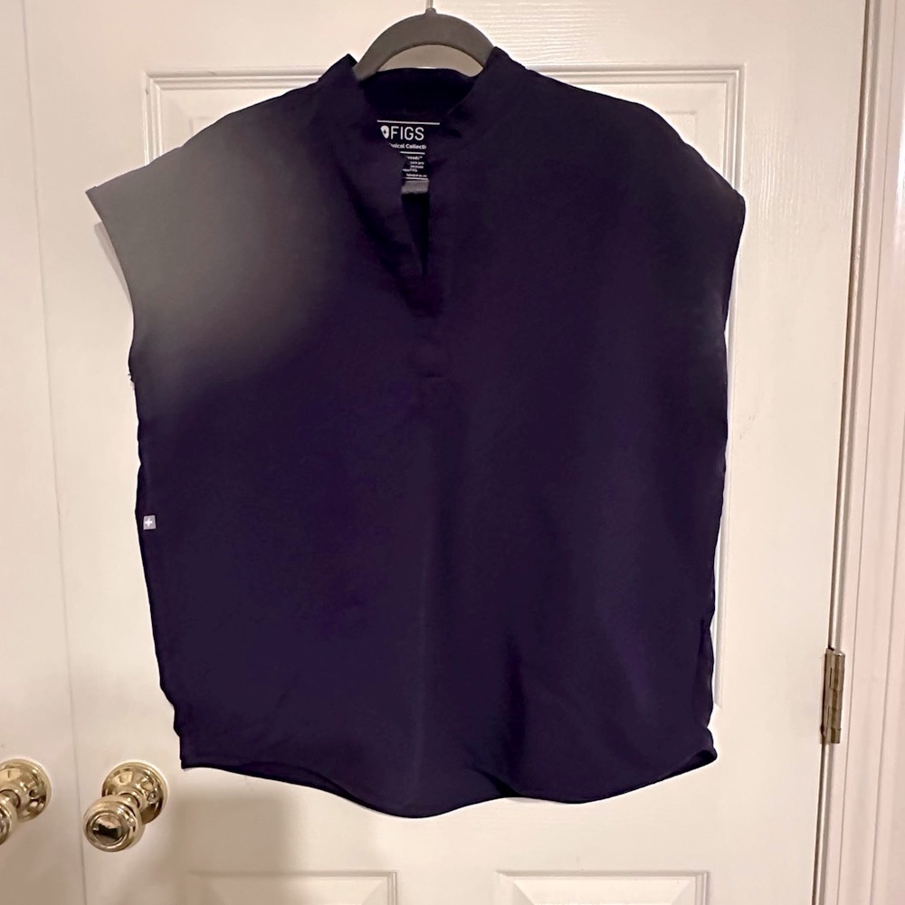 Figs purple Jam Raefala top